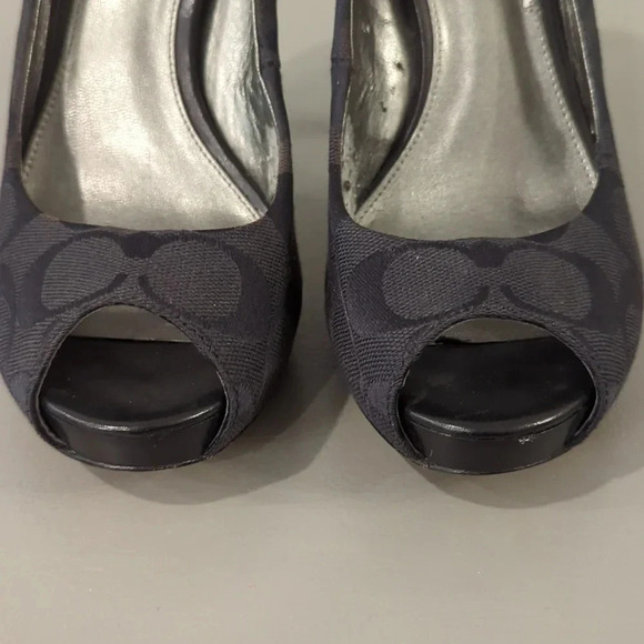 Coach Heels Peep Toe size 7 Black - Picture 7 of 13